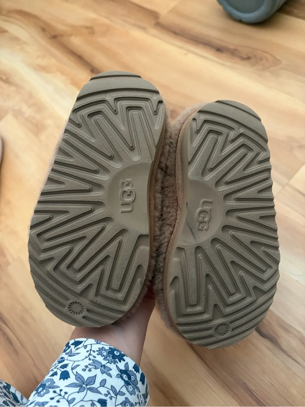 Ugg shearling slipper